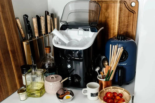 Which countertop ice maker keeps ice frozen?